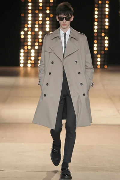Look 27
